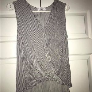 “Tara” Sleeveless Blouse